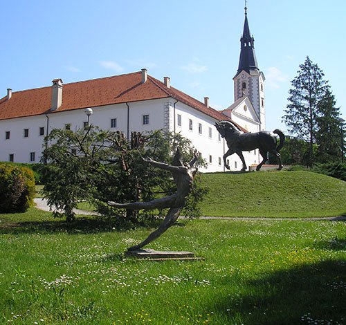 Galerija i Studio galerije Antuna Augustinčića